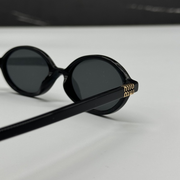 NEW MU 04ZS 1AB5S0 MIU MIU SUNGLASSES MU04ZS 1AB5S0 BLACK SMU 04ZS WOMEN - Picture 10 of 13